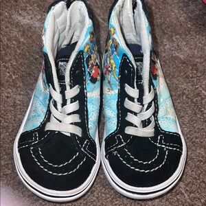 Kids High-Top Sneakers - Black and Blue